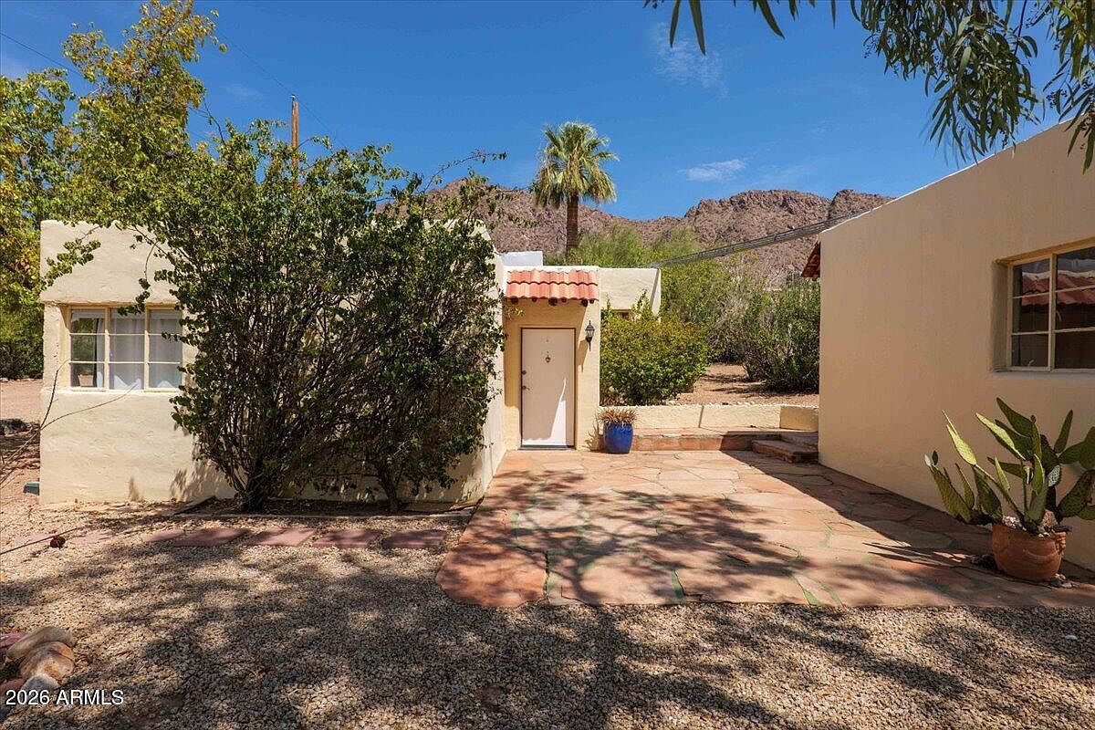 5702 E Camelback Rd Phoenix, AZ 85018 photo 4
