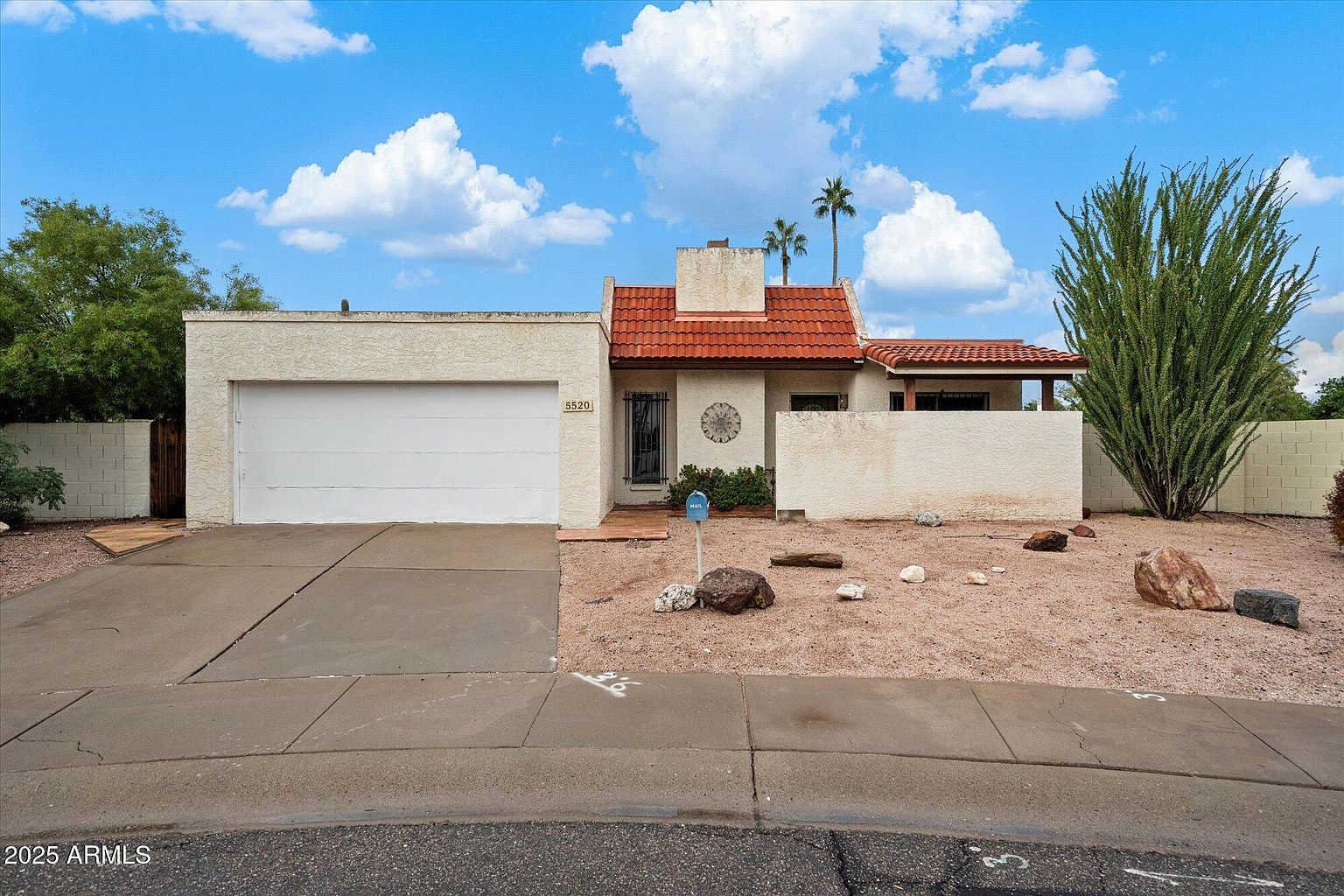 5520 N 77th Pl Scottsdale, AZ 85250 photo 2