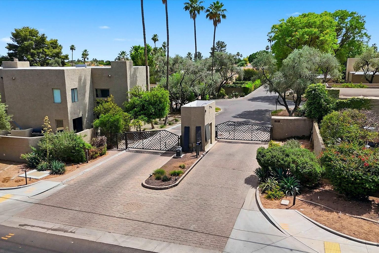 7209 E McDonald Dr Scottsdale, AZ 85250 photo 3