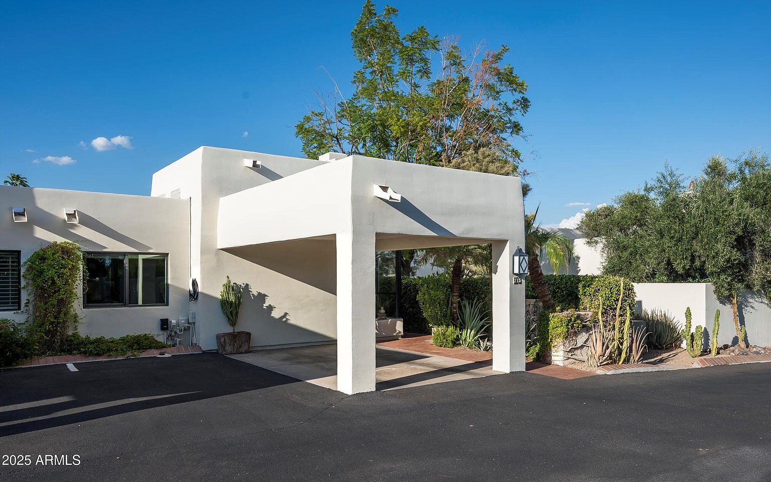 5101 N Casa Blanca Dr photo 2
