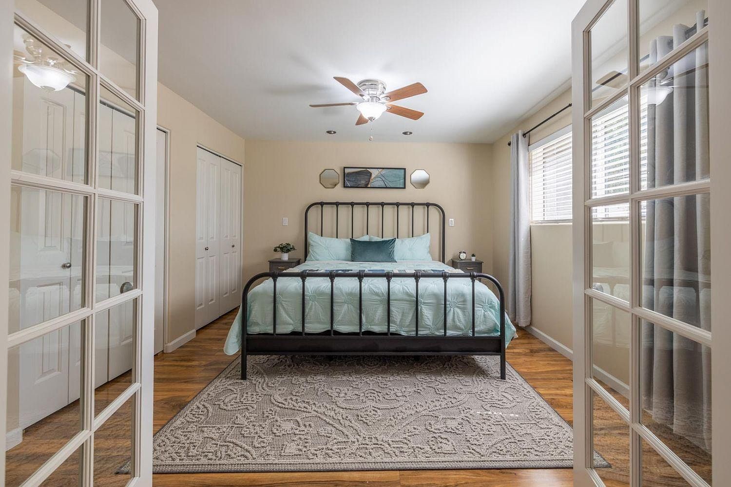 8315 E Orange Blossom Ln photo 5