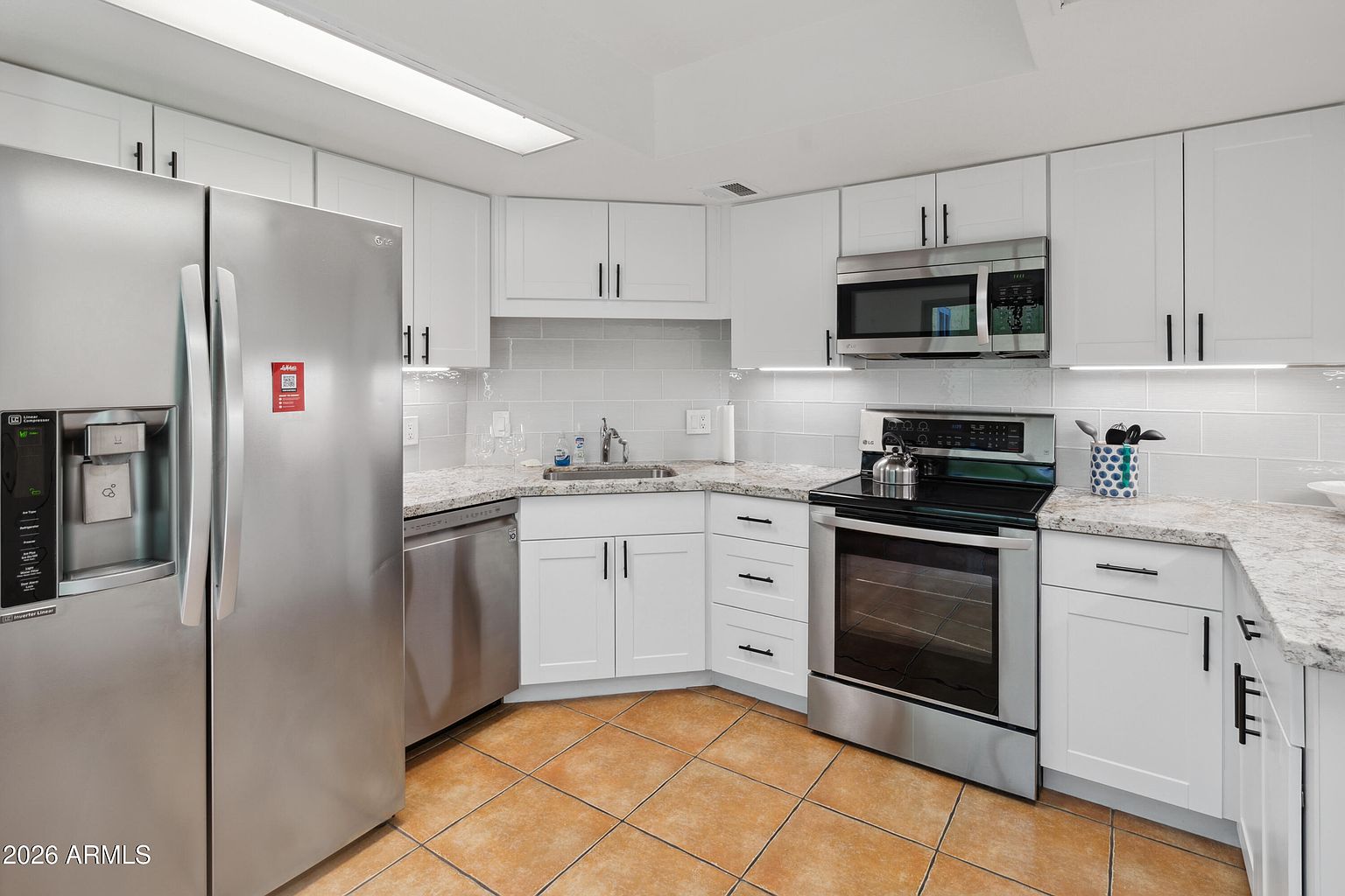 7306 E Rancho Vista Dr Scottsdale, AZ 85251 photo 4