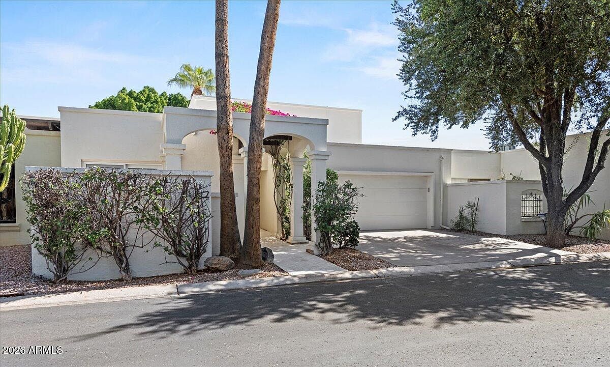 4327 N 69th Way Scottsdale, AZ 85251 photo 2
