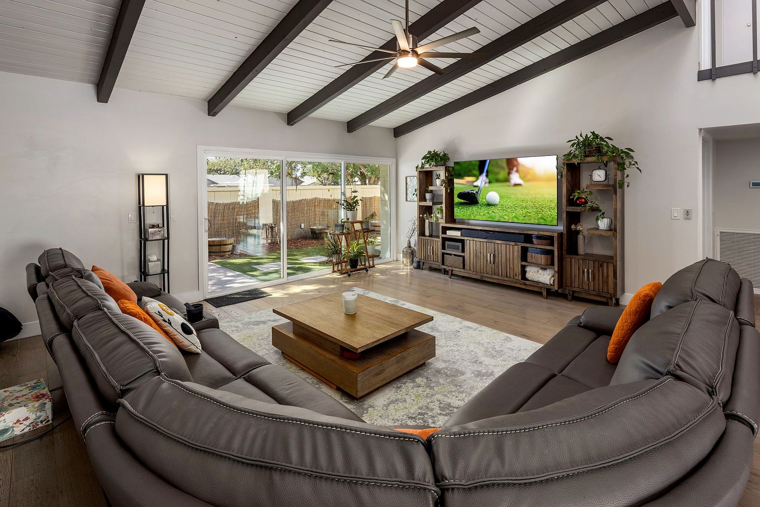 8633 E Monterosa Ave Scottsdale, AZ 85251 photo 2