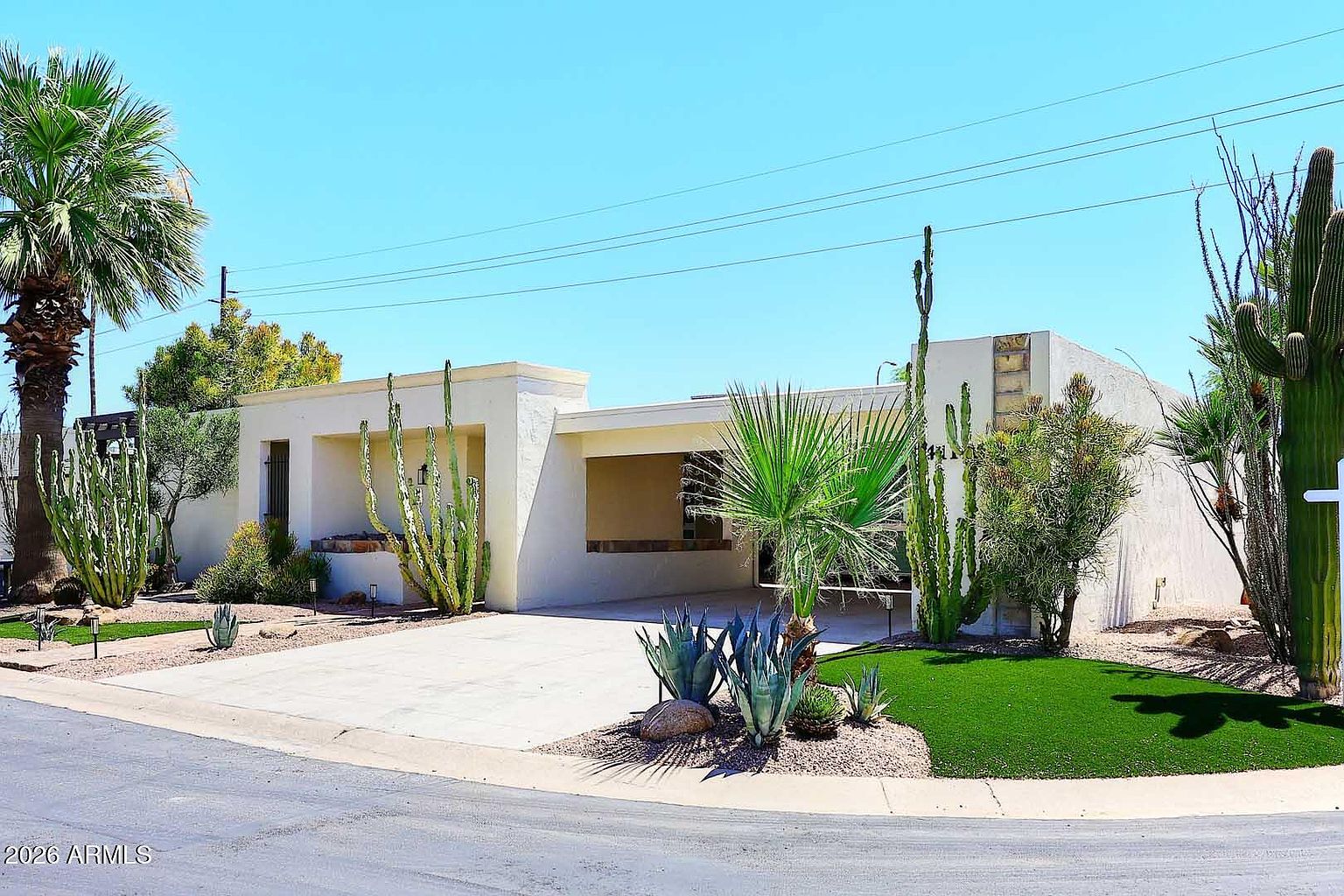 4111 N 87th Pl Scottsdale, AZ 85251 photo 2