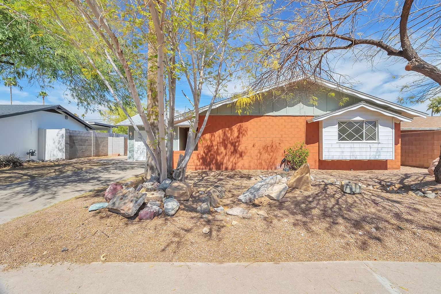 8316 East Indian School Road, Scottsdale, AZ 85251 photo 3