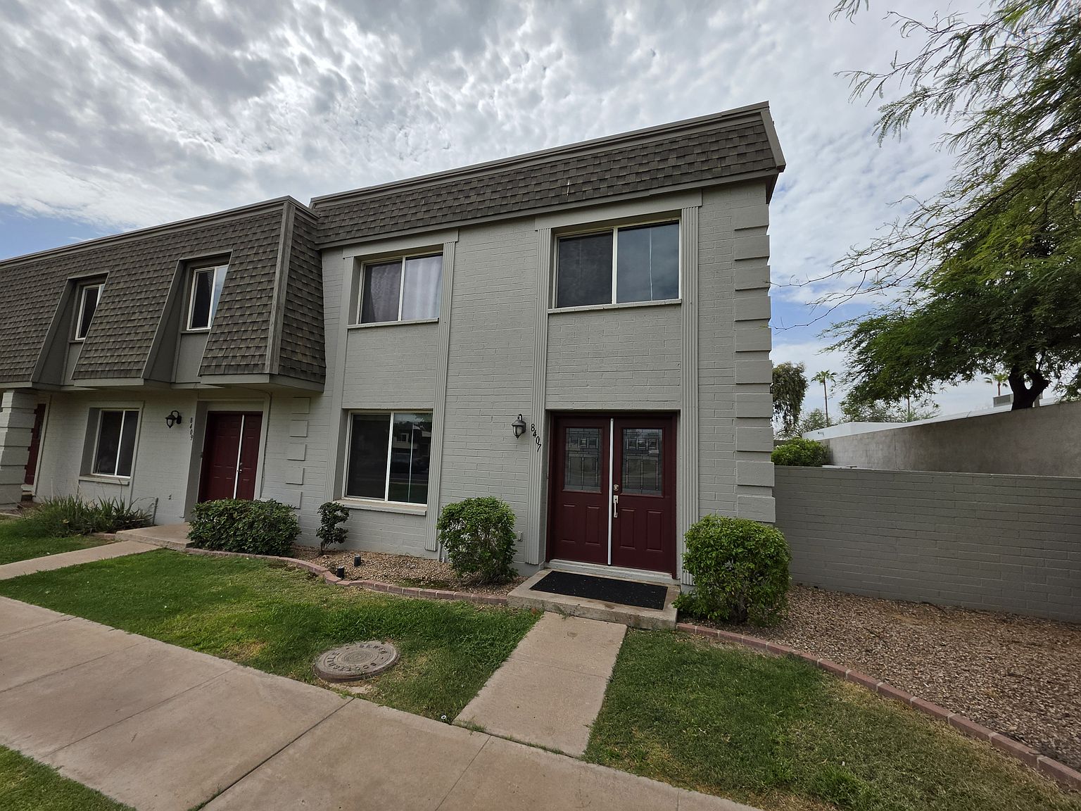 8407 E Chaparral Rd