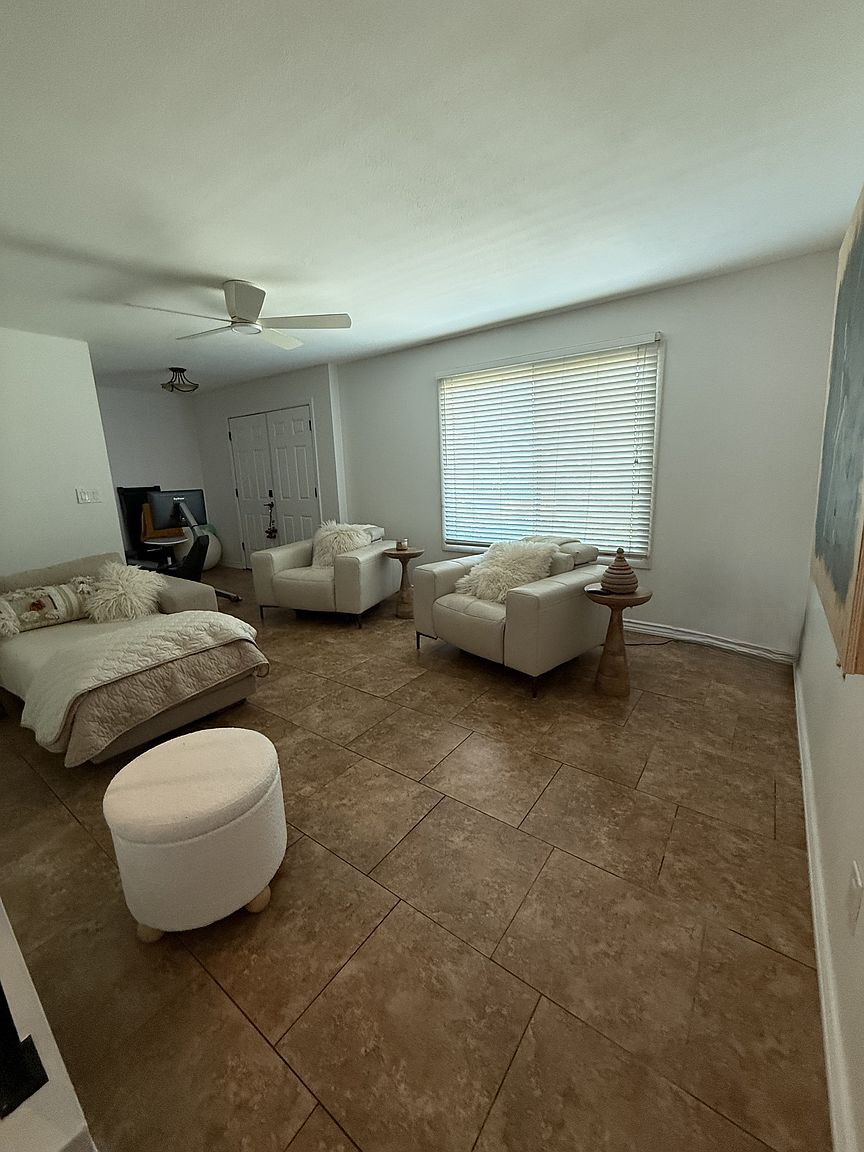 5123 N Granite Reef Rd photo 3