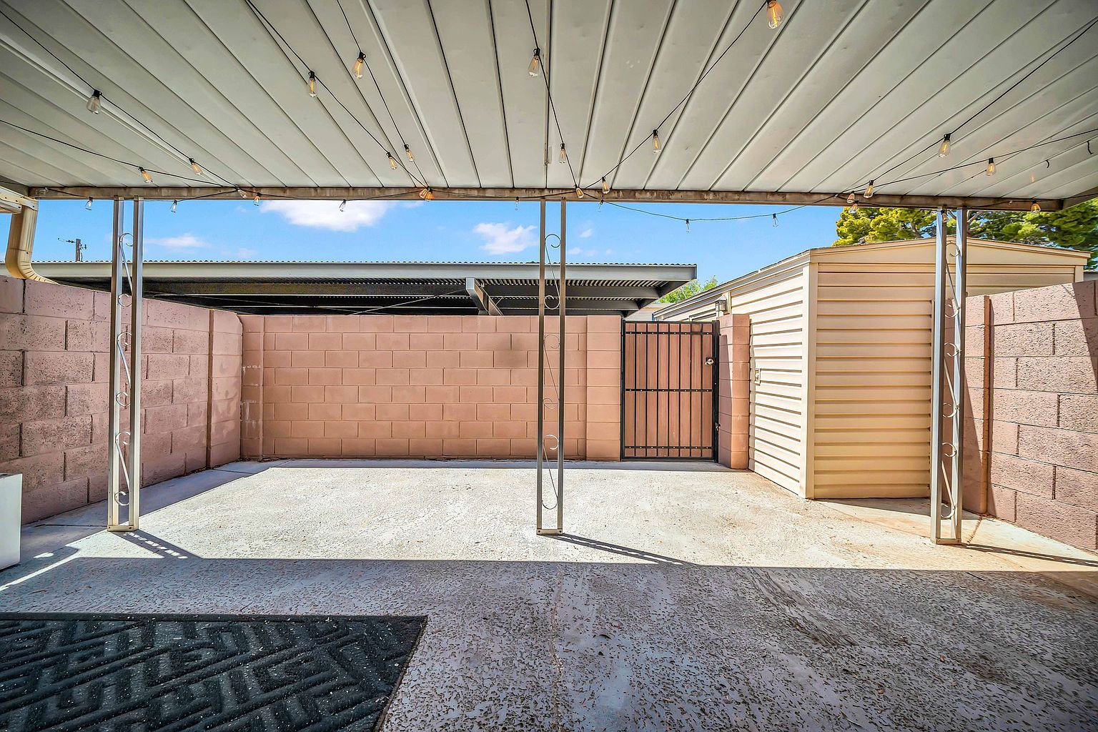 8462 E Chaparral Rd photo 4