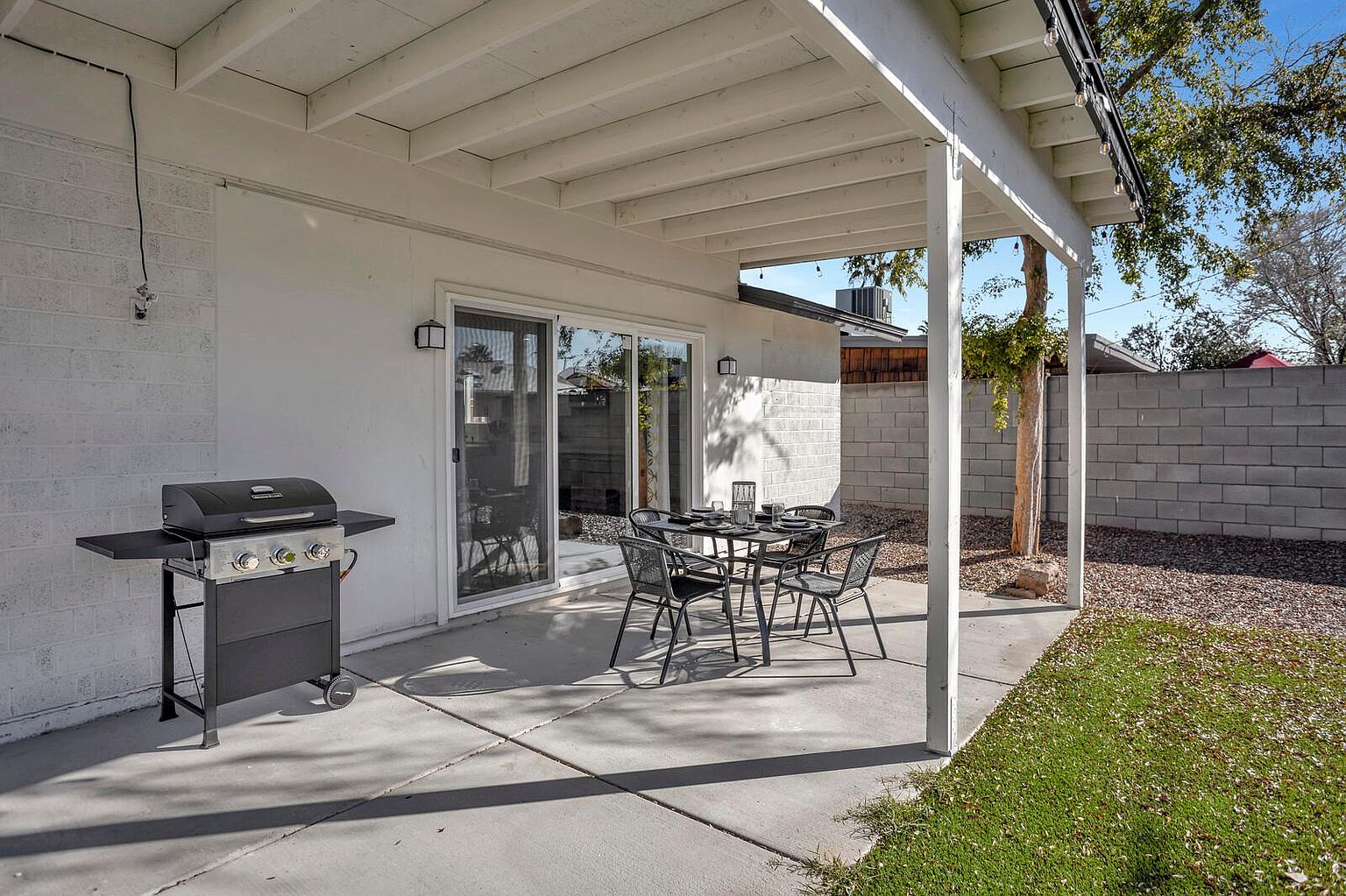 8731 E Buena Terra Way photo 4