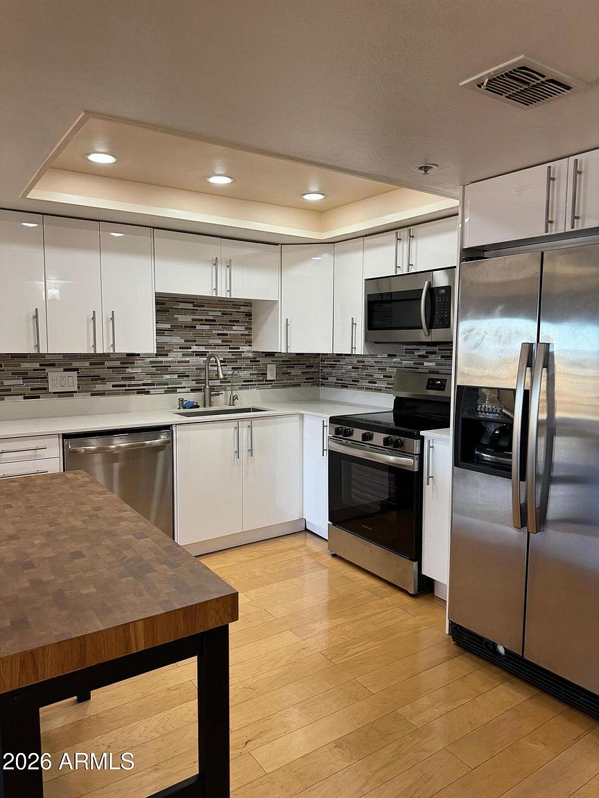 7950 E CAMELBACK Road photo 4