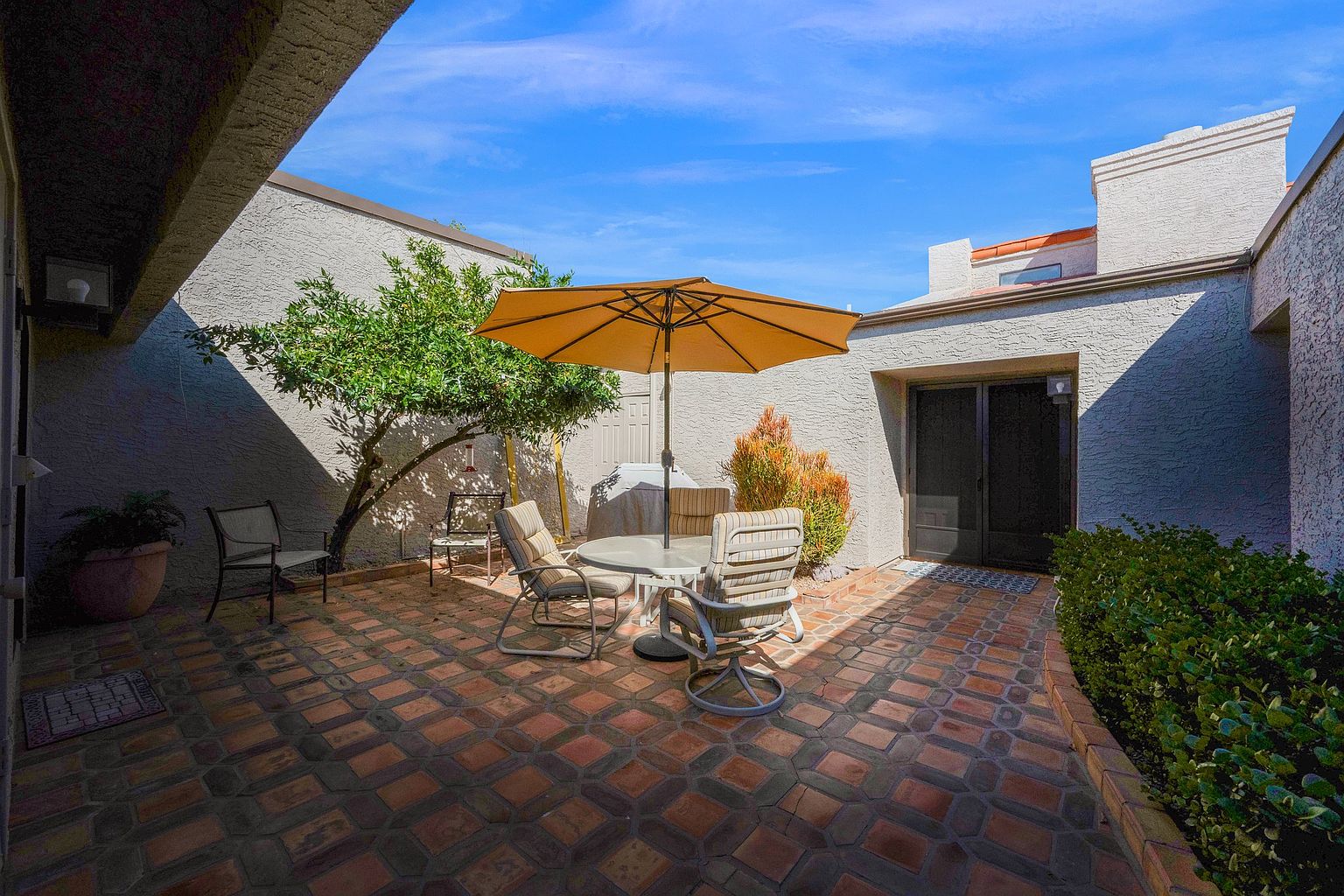 8208 E Del Cuarzo Dr photo 5