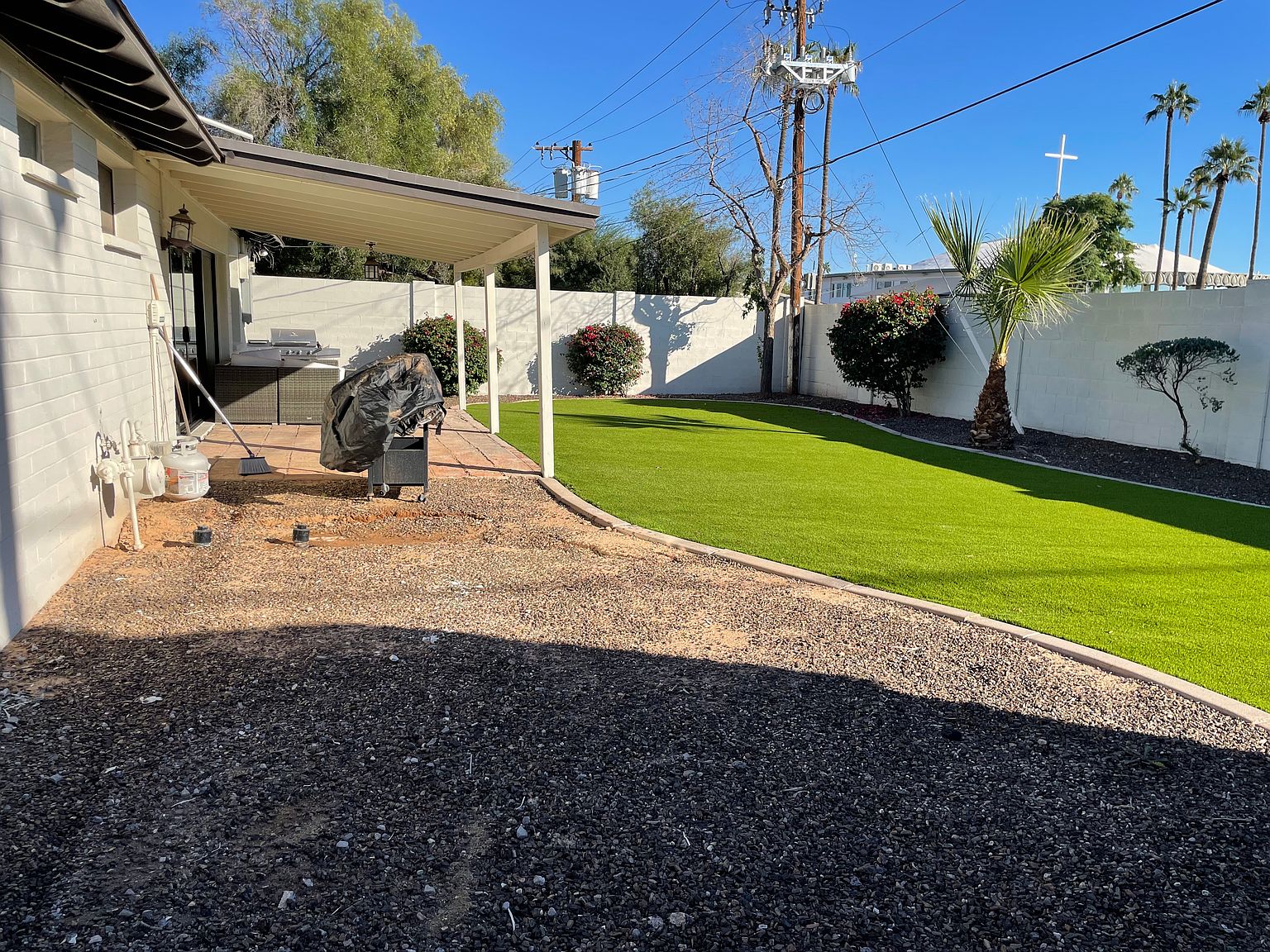 8601 E Berridge Ln photo 3