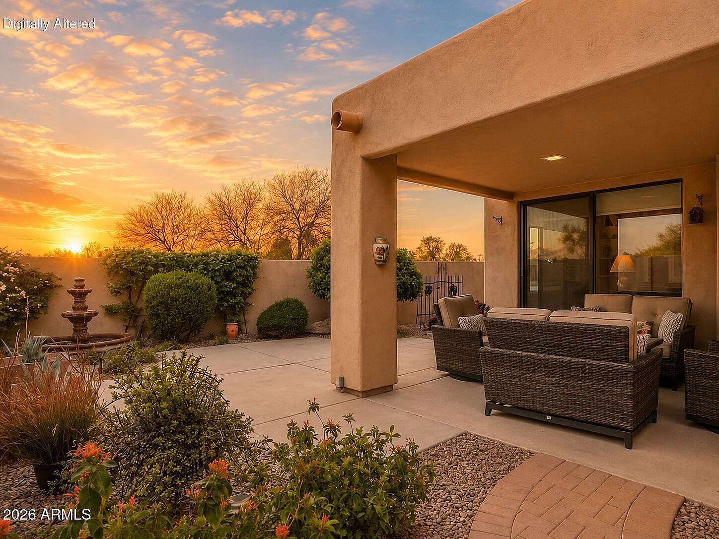 8331 East Cactus Wren Road, Scottsdale, AZ 85250 photo 2