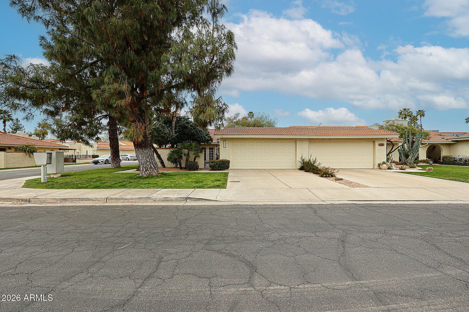 7720 N Pinesview Dr Scottsdale, AZ 85258 photo 3