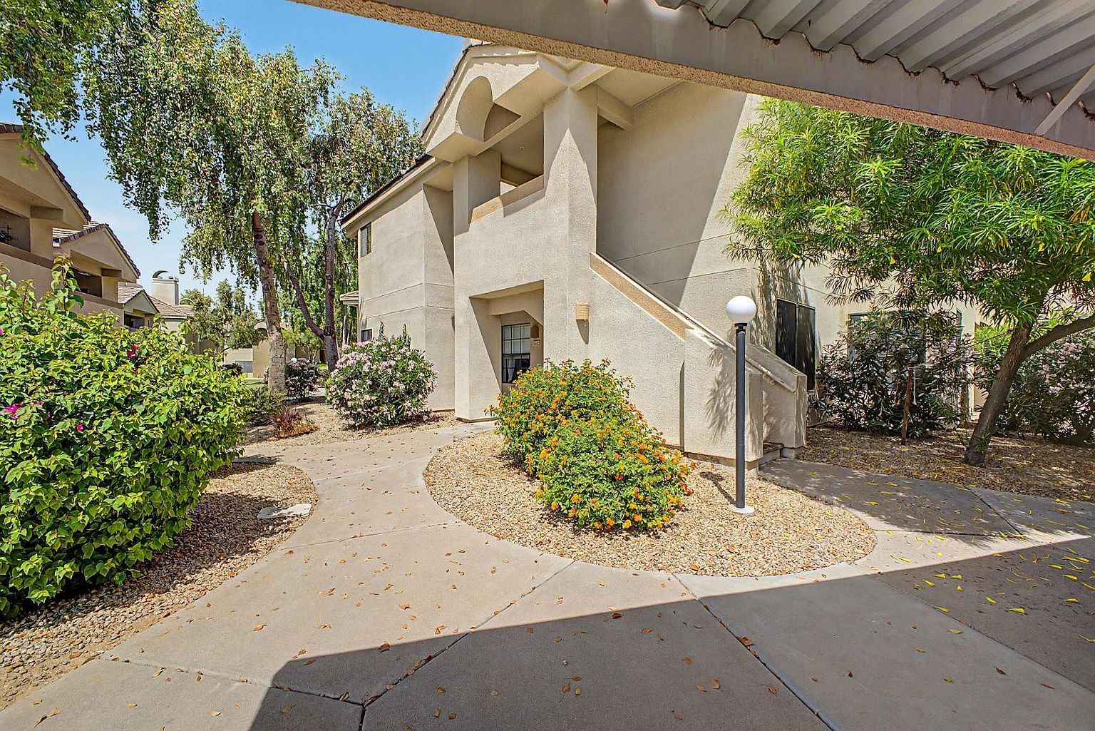 6885 E Cochise Rd Paradise Valley, AZ 85253 photo 5