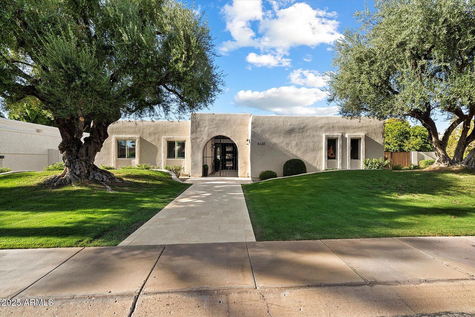 8338 E San Rafael Dr Scottsdale, AZ 85258 photo 2