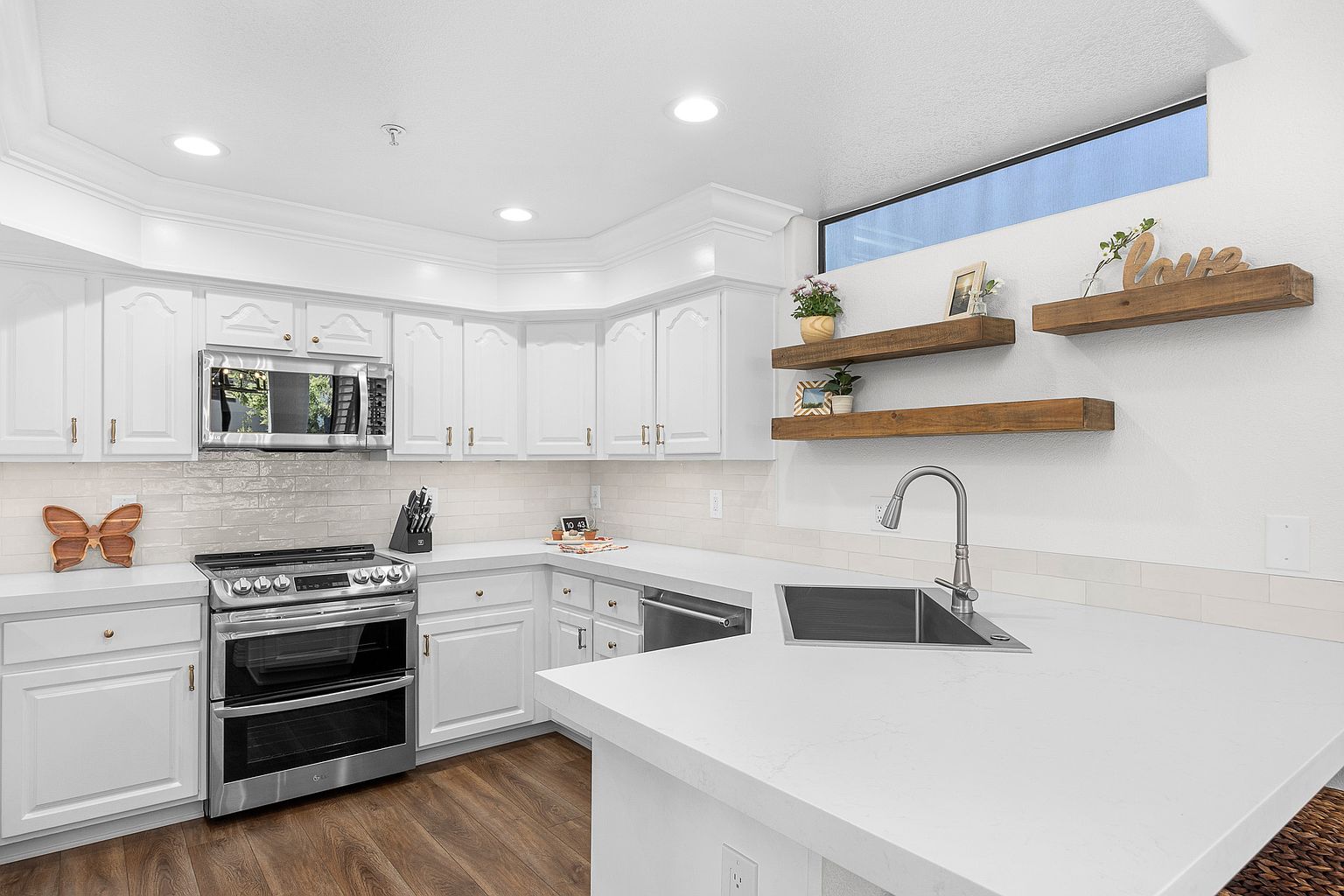 7400 E Gainey Club Dr photo 5