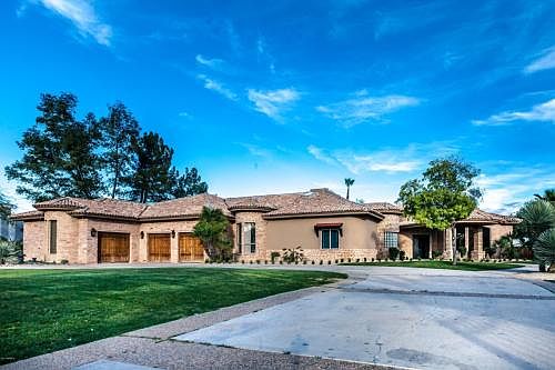 9121 N 69TH Street photo 4
