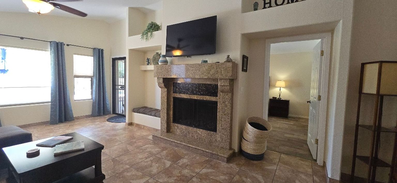 13850 N Hamilton Dr unit fchamb photo 3