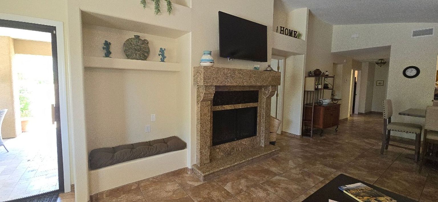 13850 N Hamilton Dr unit fchamb photo 4