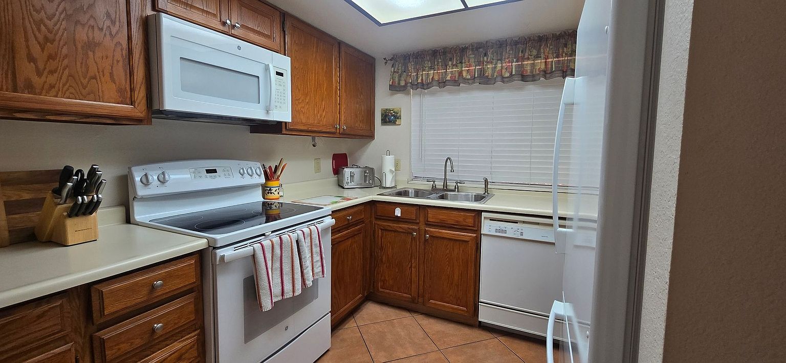 16216 E Rosetta Dr unit 31 photo 5