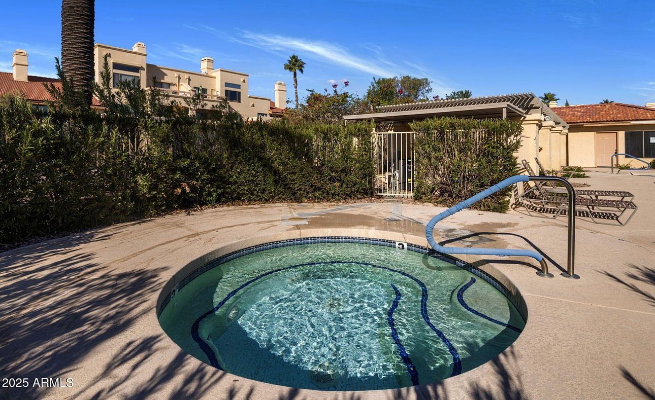 16724 E Gunsight Dr Fountain Hills, AZ 85268 photo 4