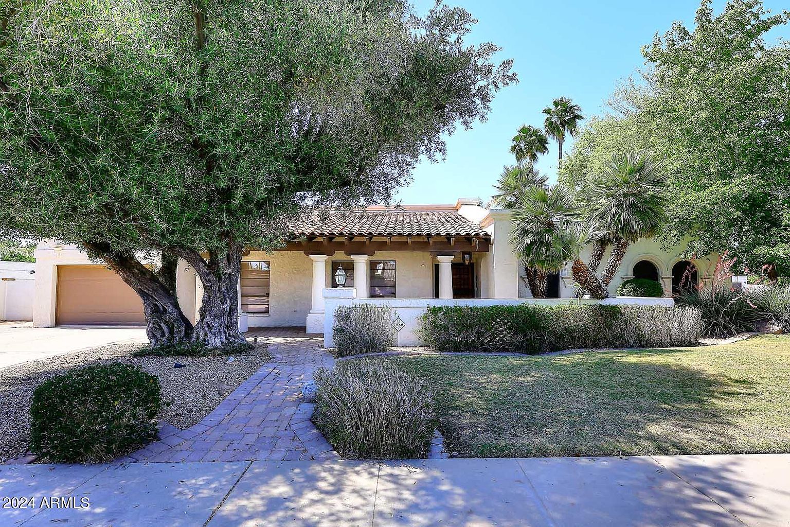 8338 E Via De La Luna Scottsdale, AZ 85258 photo 3