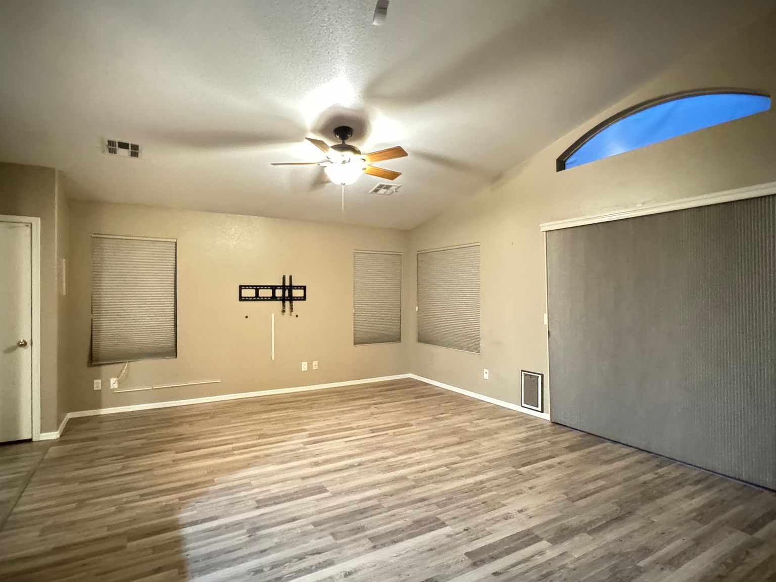 7443 W Via Del Sol Dr photo 5