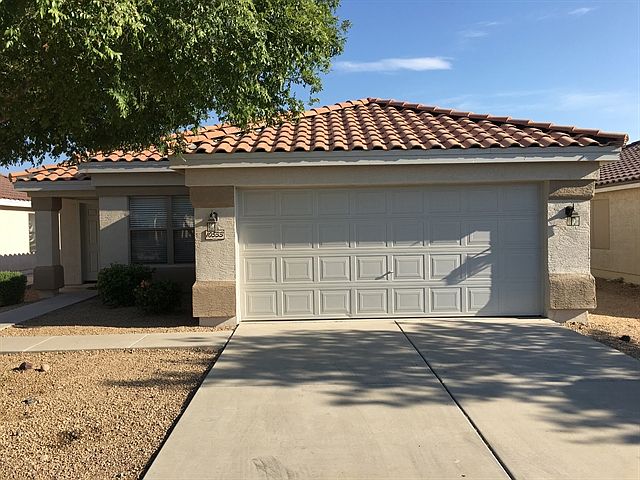 10533 W Sands Dr Peoria, AZ 85383 photo 2