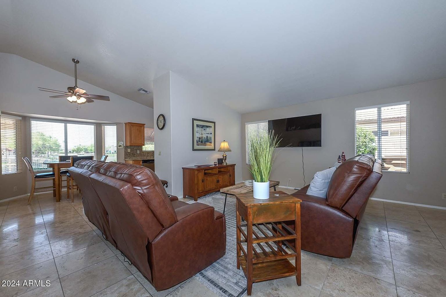 10509 W Runion Dr photo 4