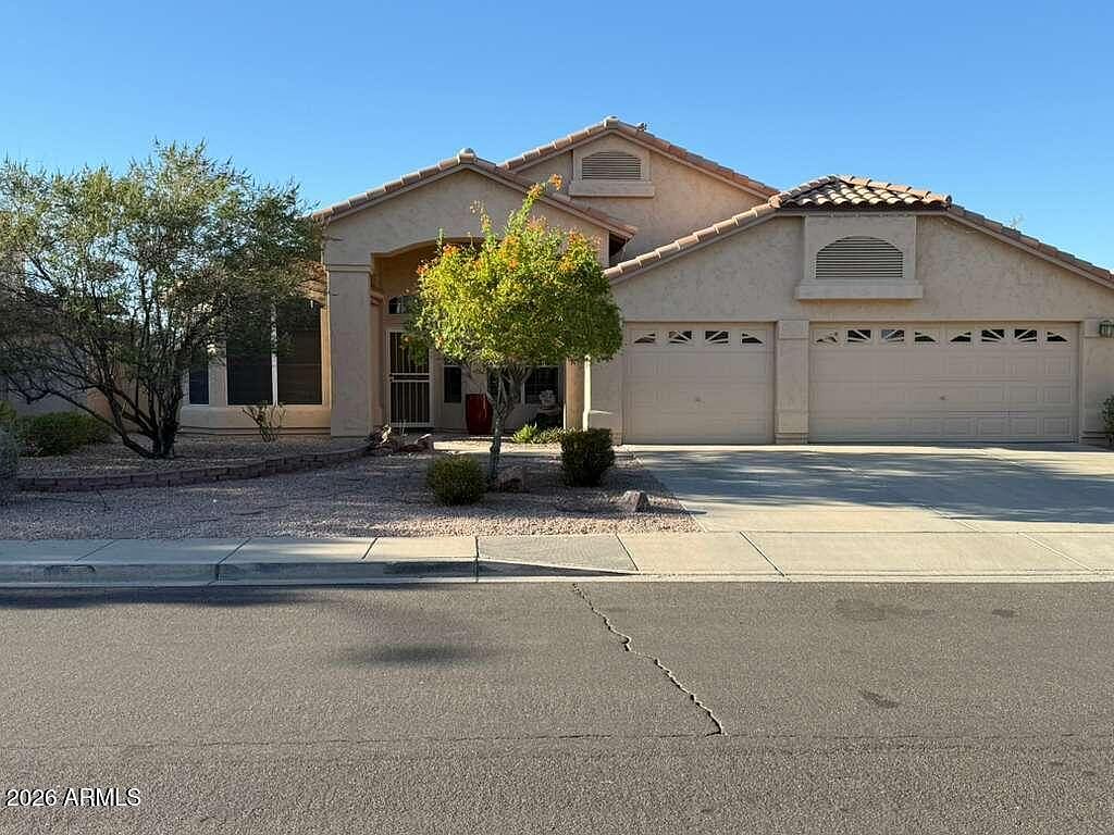 9621 W Potter Dr Peoria, AZ 85382 photo 2
