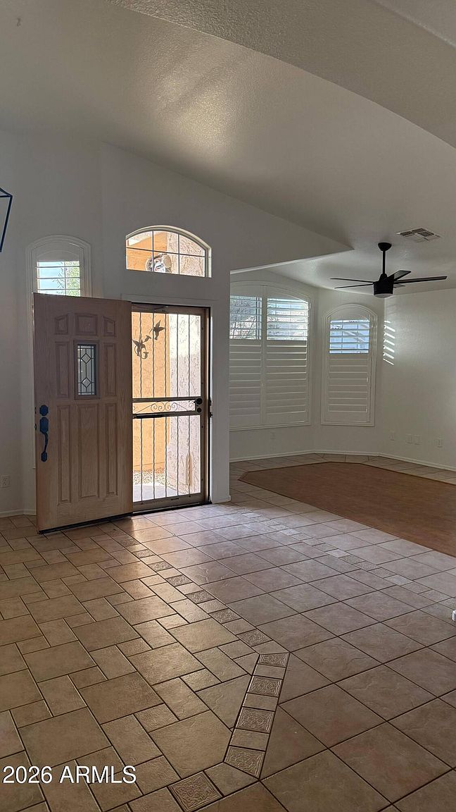 9621 W Potter Dr Peoria, AZ 85382 photo 5
