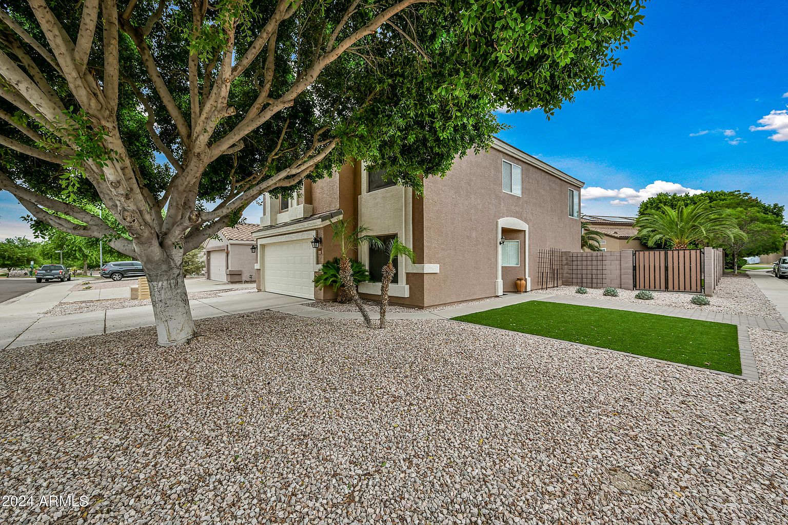 9208 W Deanna Dr photo 4