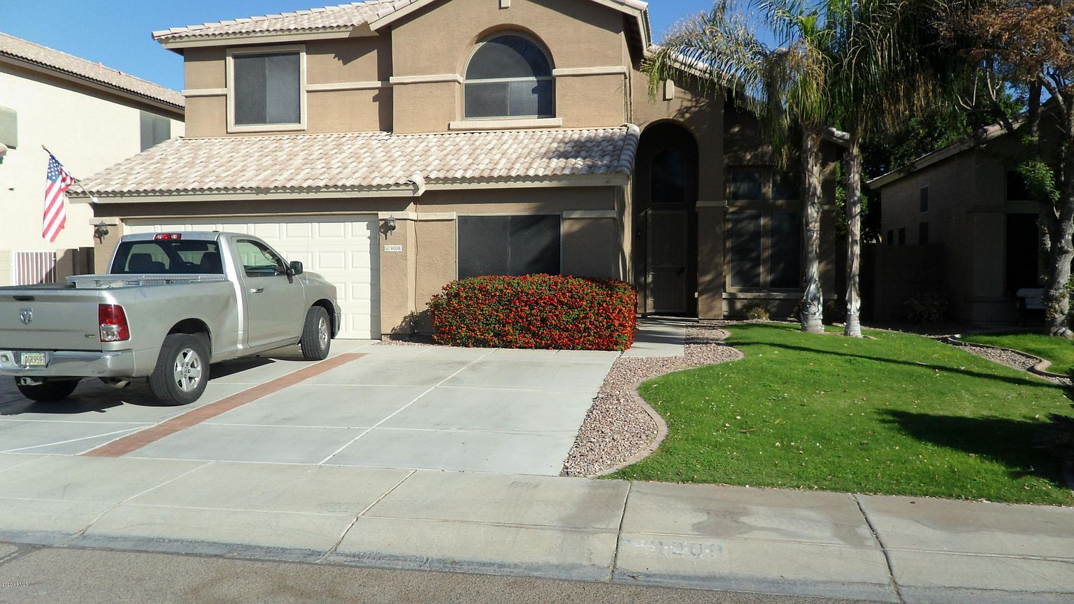 9008 W QUAIL Avenue photo 2