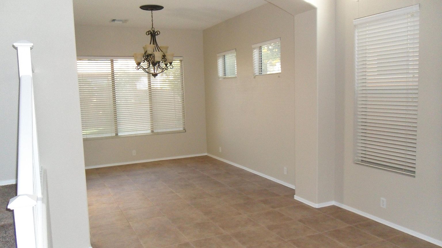 9008 W QUAIL Avenue photo 3