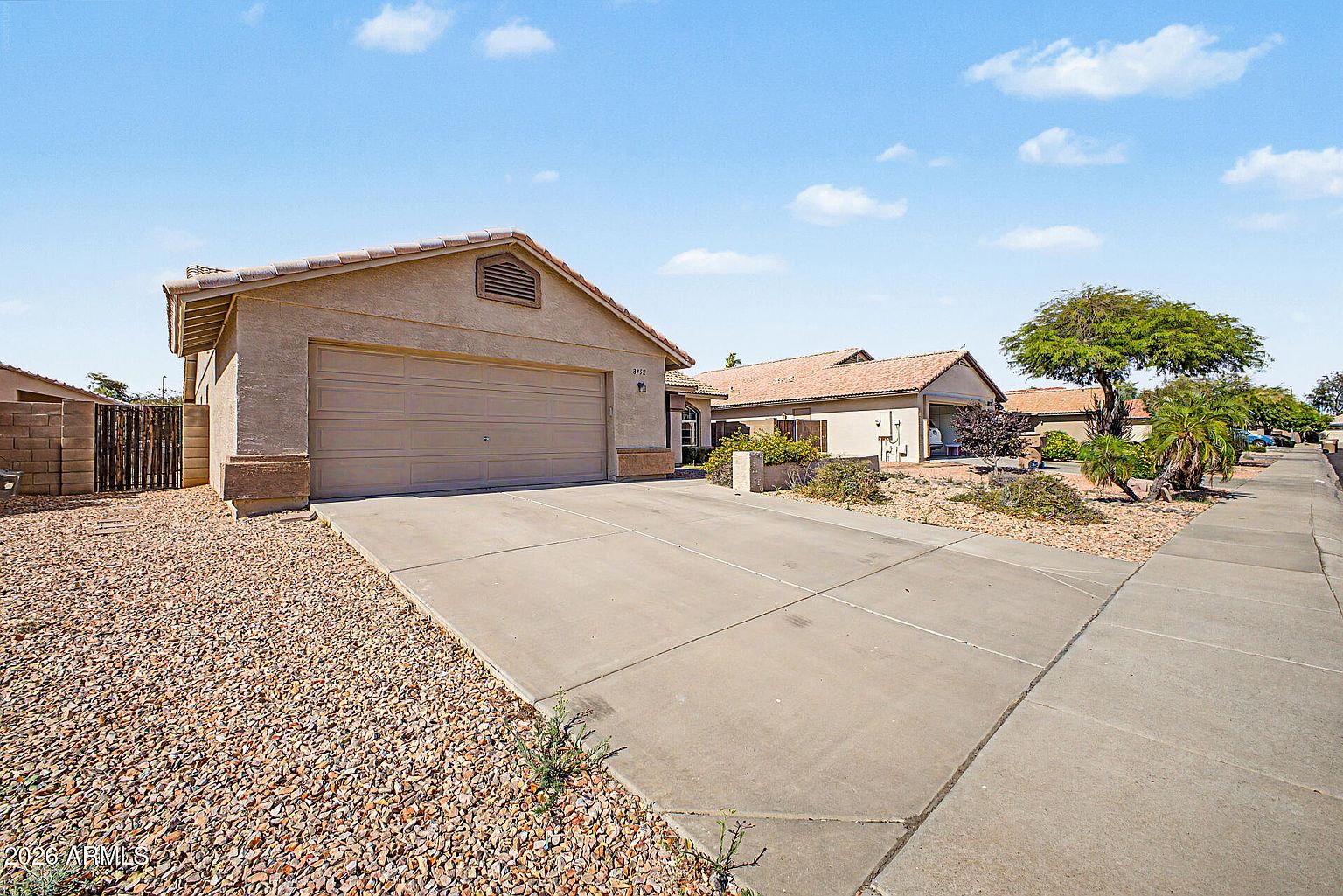 8752 W Melinda Ln Peoria, AZ 85382 photo 4