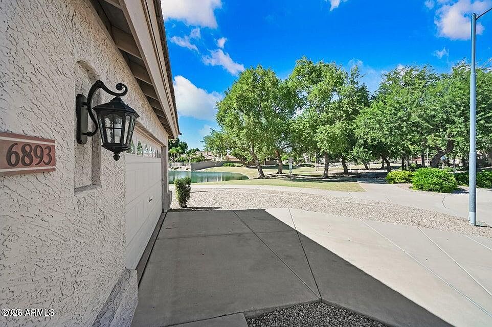 6893 W Firebird Dr Glendale, AZ 85308 photo 3