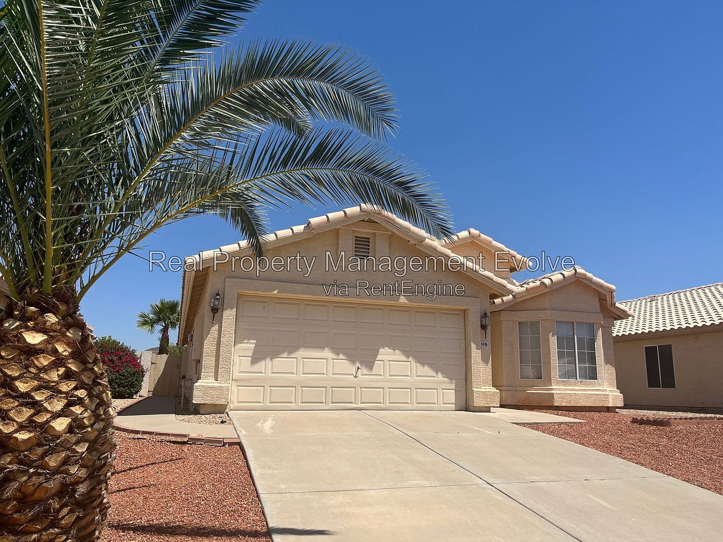 6246 W Blackhawk Dr Glendale, AZ 85308 photo 2