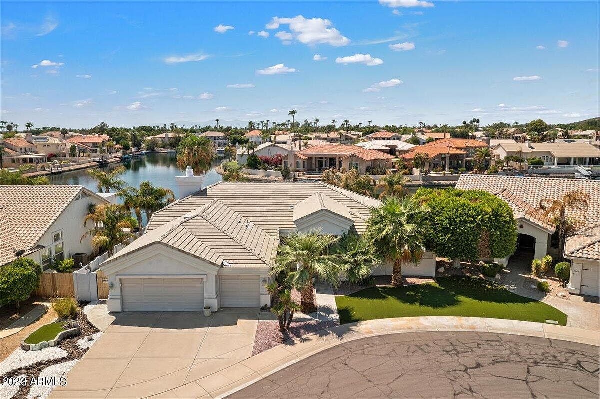 21624 N 56th Dr photo 2