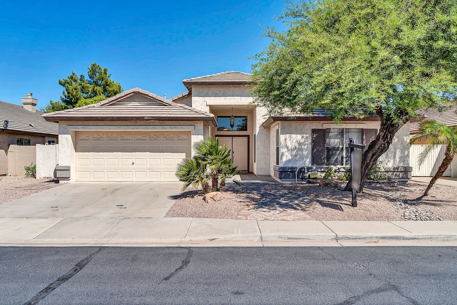 6434 W Kristal Way photo 4