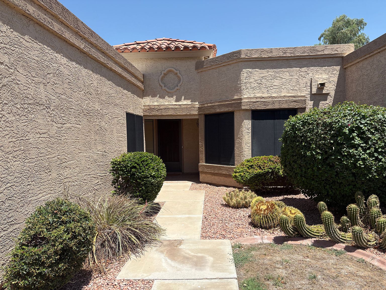 9806 W Kerry Ln photo 5