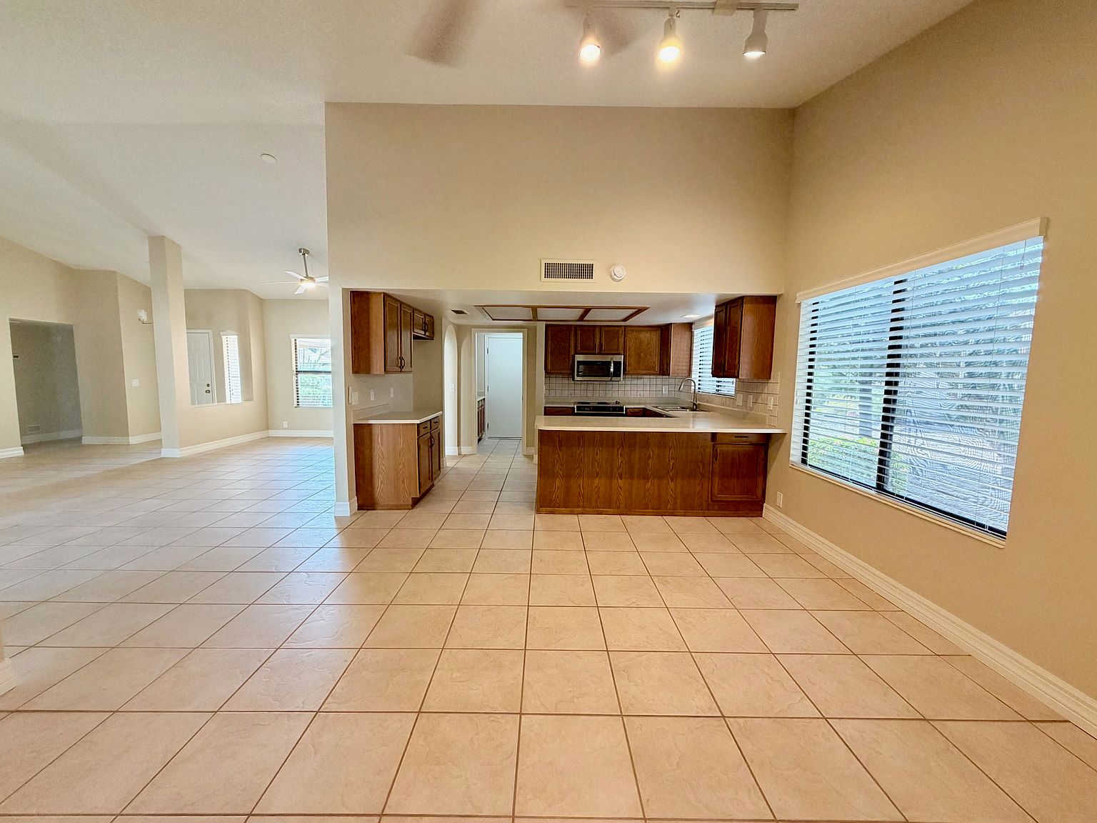 9856 W Rimrock Dr photo 5