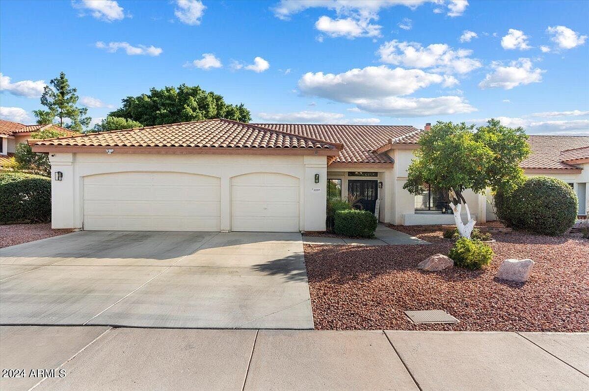 5559 W Aster Dr photo 2