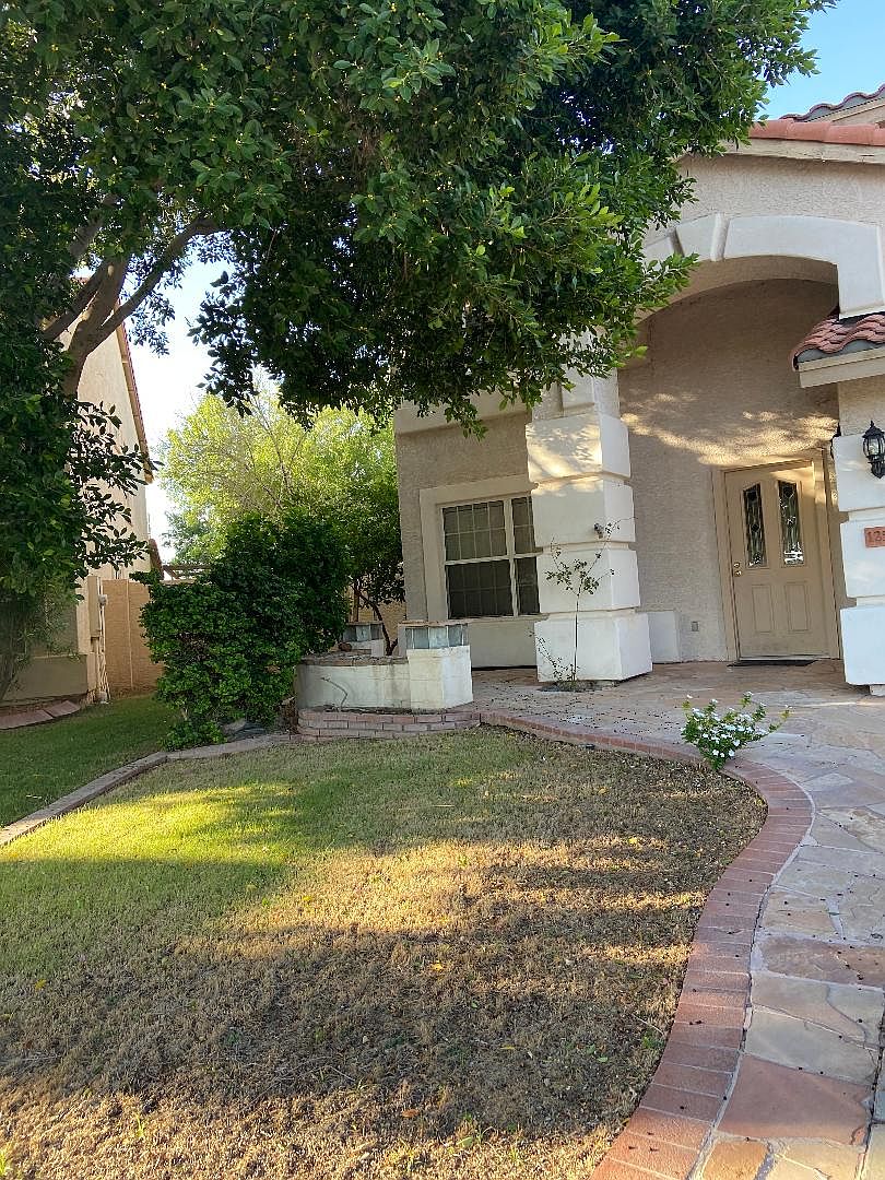 12527 N 57th Ave Glendale, AZ 85304 photo 2