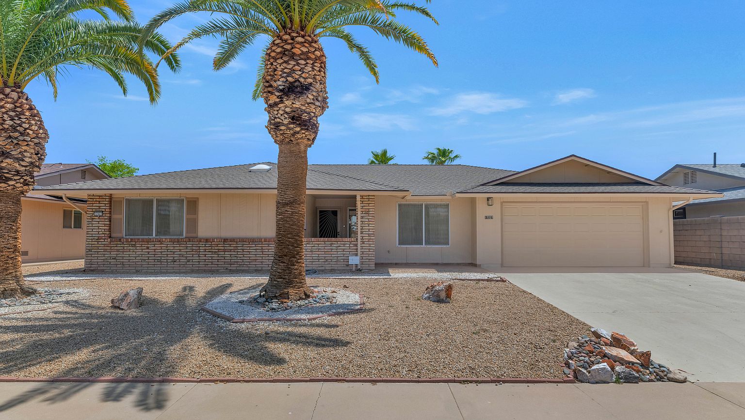 17227 N Country Club Dr photo 2