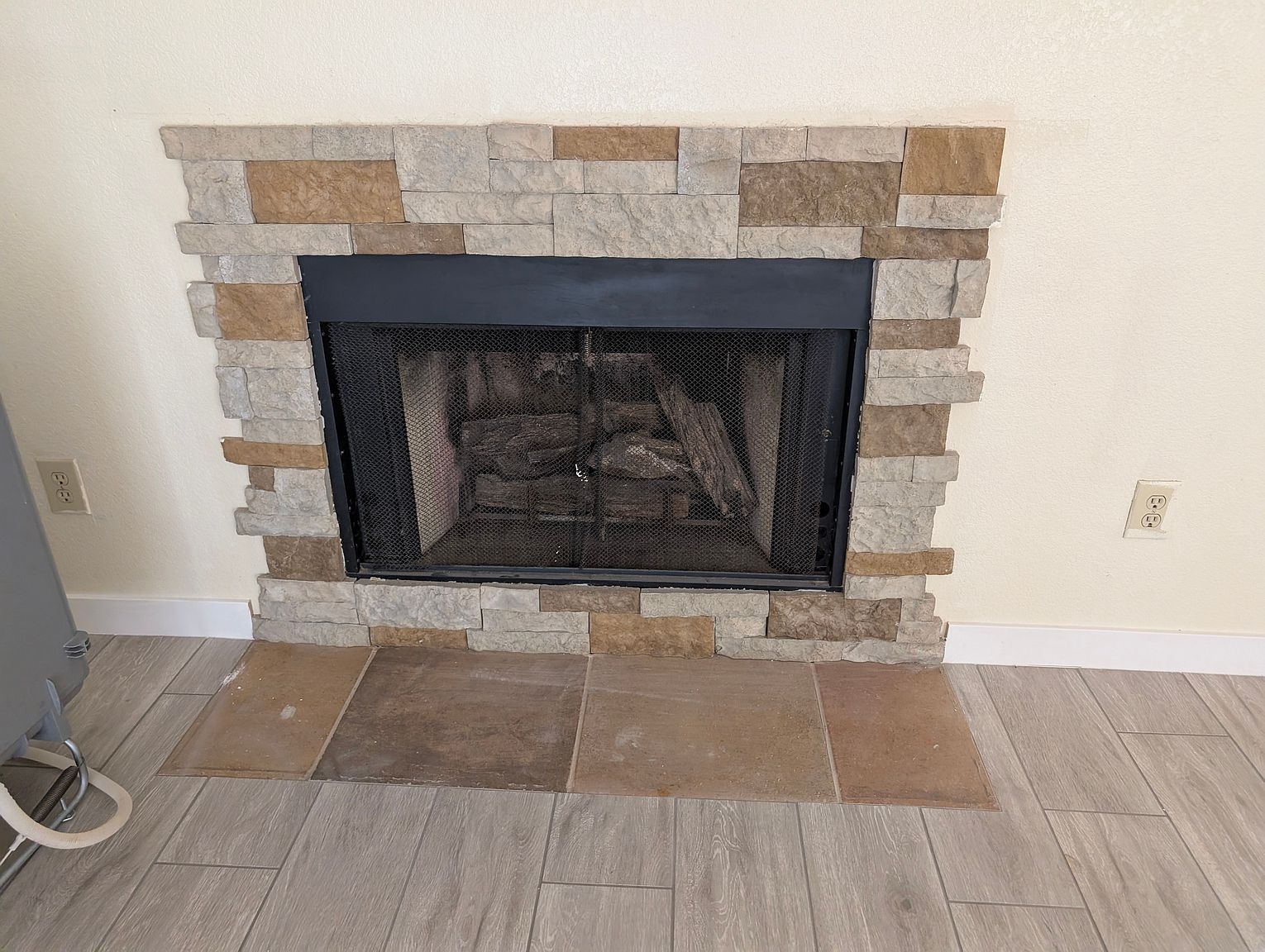 8869 W Greenbrian Dr photo 5