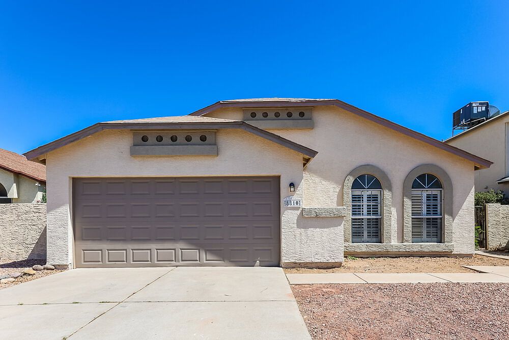 8810 W Grovers Ave Peoria, AZ 85382 photo 2