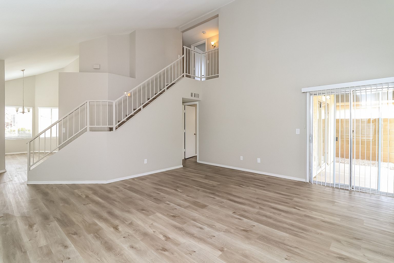18069 N 88th Dr photo 3