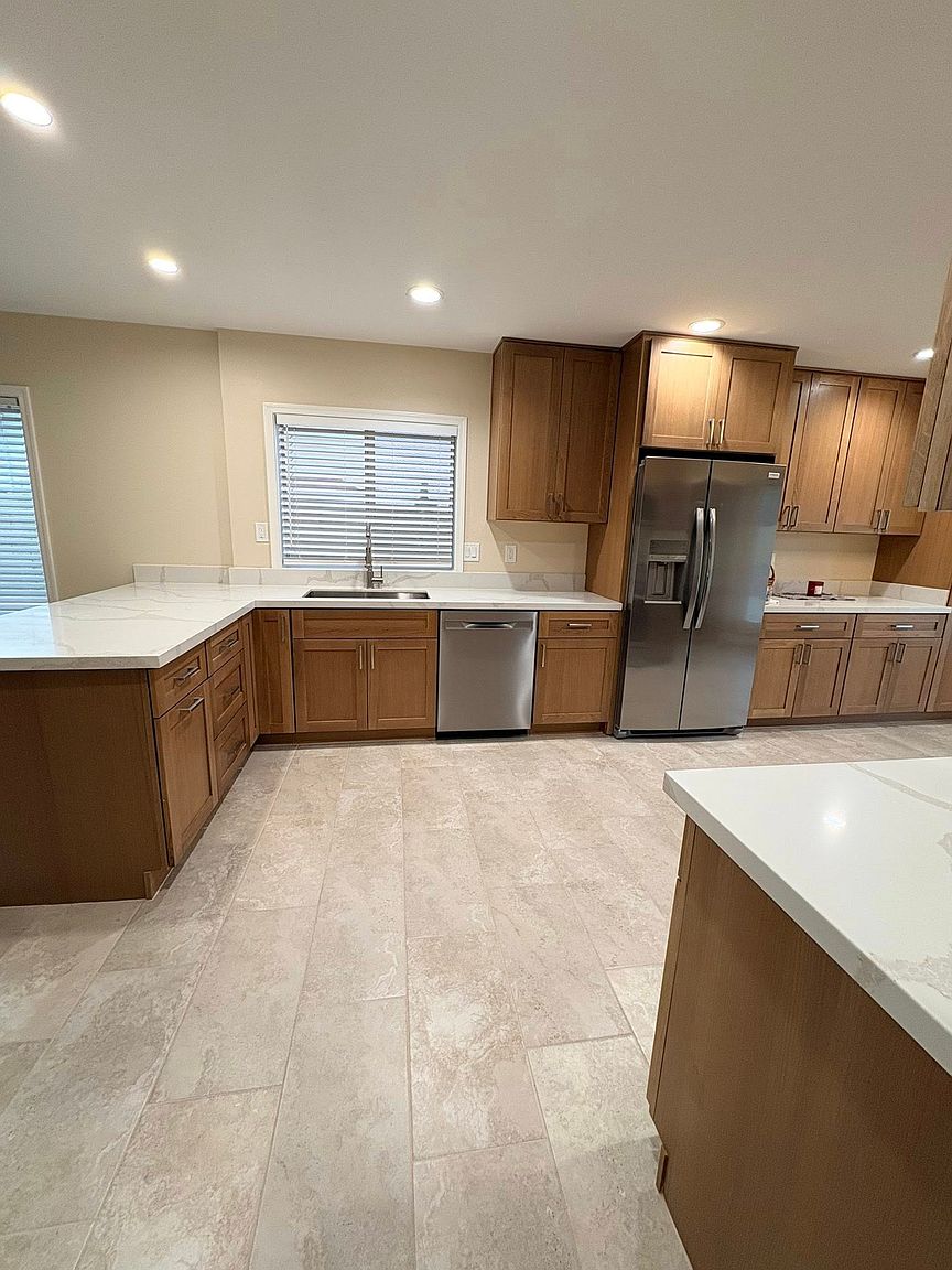 8626 W Greenbrian Dr photo 5